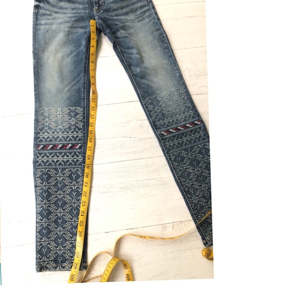 Miss Me Vintage Jeans - Picture 10 of 13